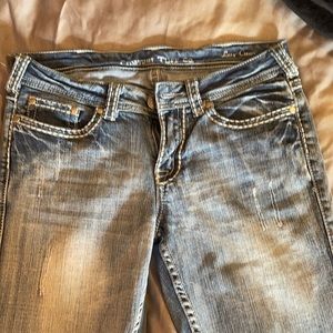 Cowgirl Tuff jeans 29/35 lace rhinestone pockets 2% spandex.